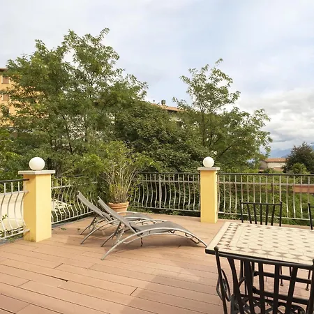 Magic Terrace With View דירה *